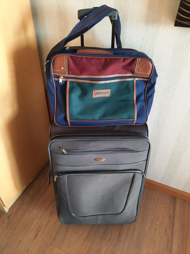 2X REISTAS lengte 30,breed 38 hoogte 30,diep 15 cmPRIJS PER, Sieraden, Tassen en Uiterlijk, Tassen | Schoudertassen, Ophalen of Verzenden