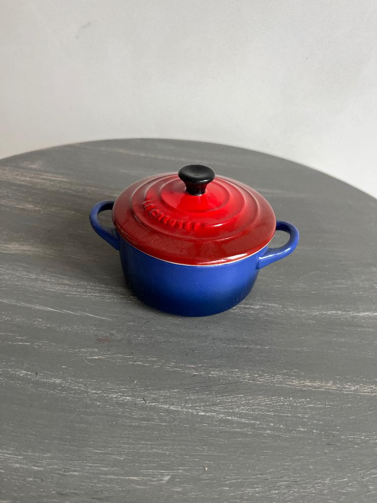 le creuset mis match pannetje rood blauw, Huis en Inrichting, Keuken | Potten en Pannen, Verzenden, Nieuw, Overige materialen