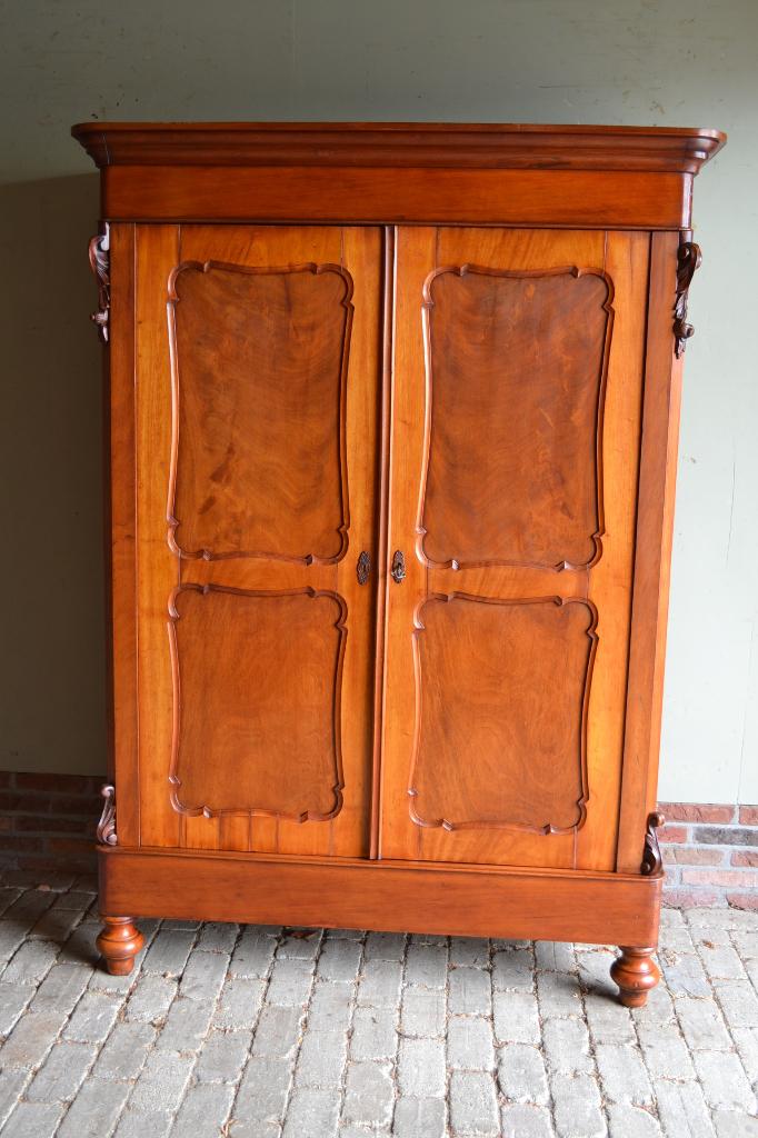 Prachtige antieke mahonie biedermeier meidenkast., Antiek en Kunst, Verzenden