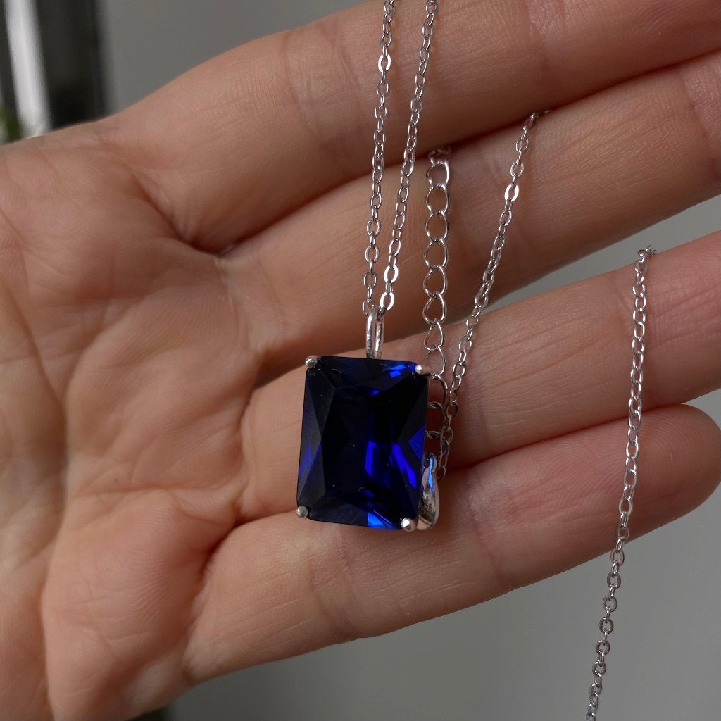 saffier verkant hanger, Blauw, Ophalen of Verzenden, Zo goed als nieuw, Met edelsteen