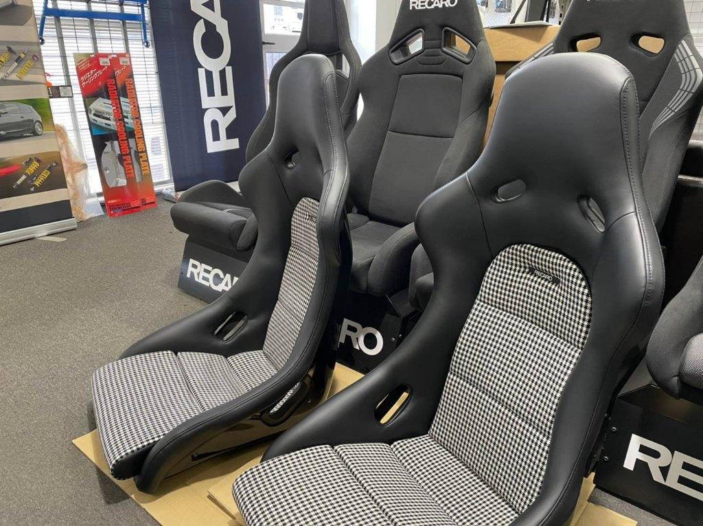Recaro Classic Pole position Leder pepita zwart kuipstoel, Auto diversen, Tuning en Styling, Ophalen of Verzenden