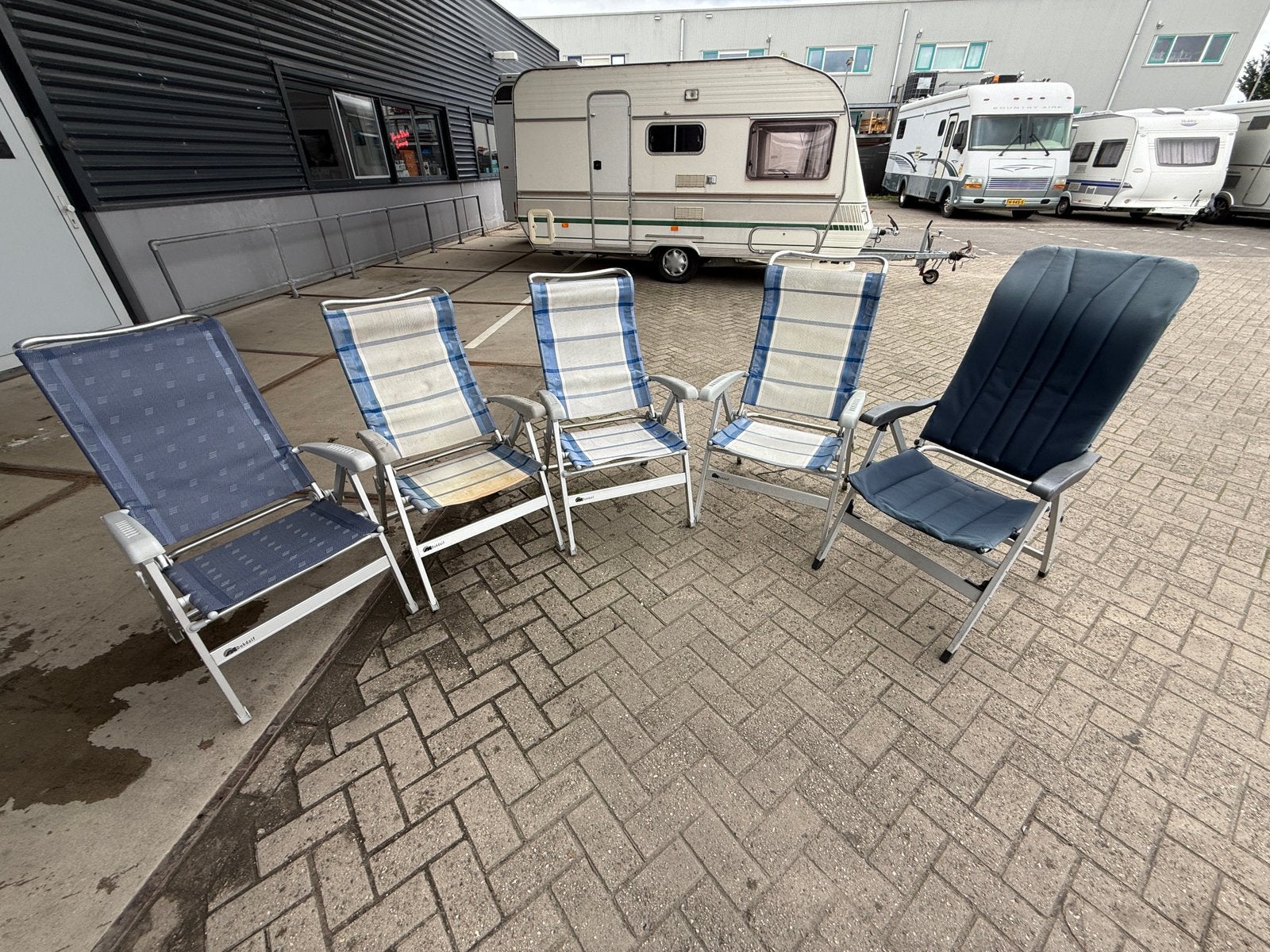 Diverse kampeer spullen, Ophalen, Zo goed als nieuw, Campingstoel
