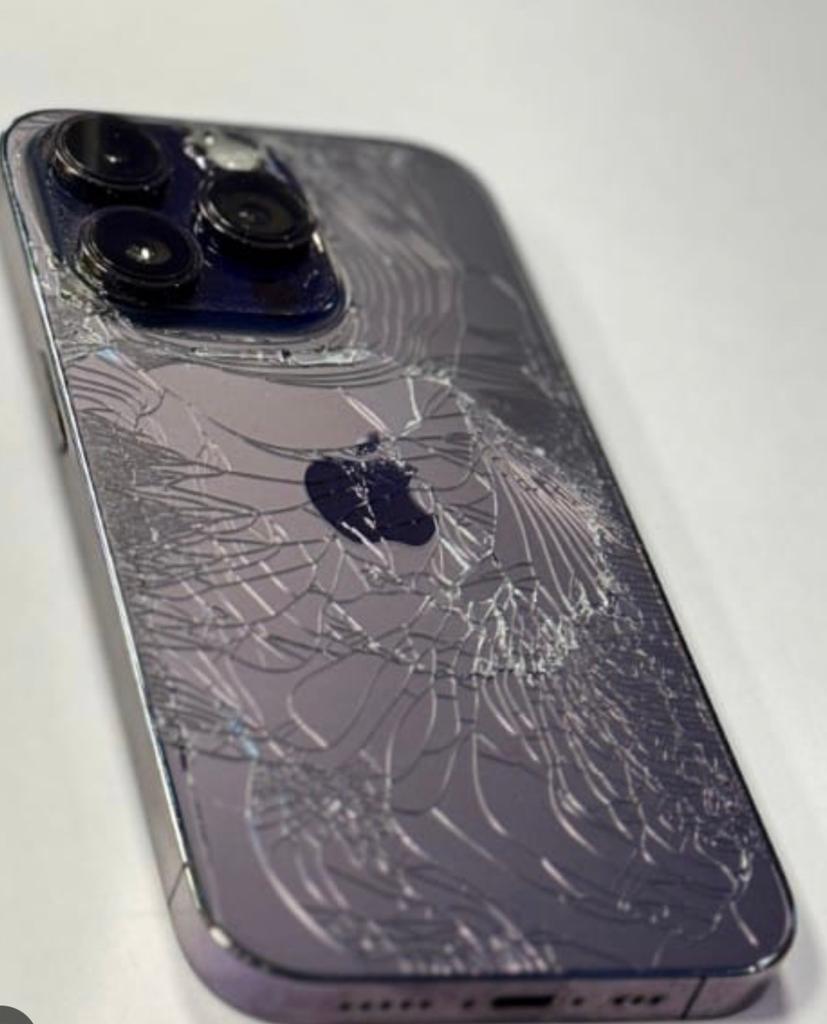 Gezocht iphones 14 tm 17 met schade direct geld, Ophalen of Verzenden, Zo goed als nieuw, 64 GB