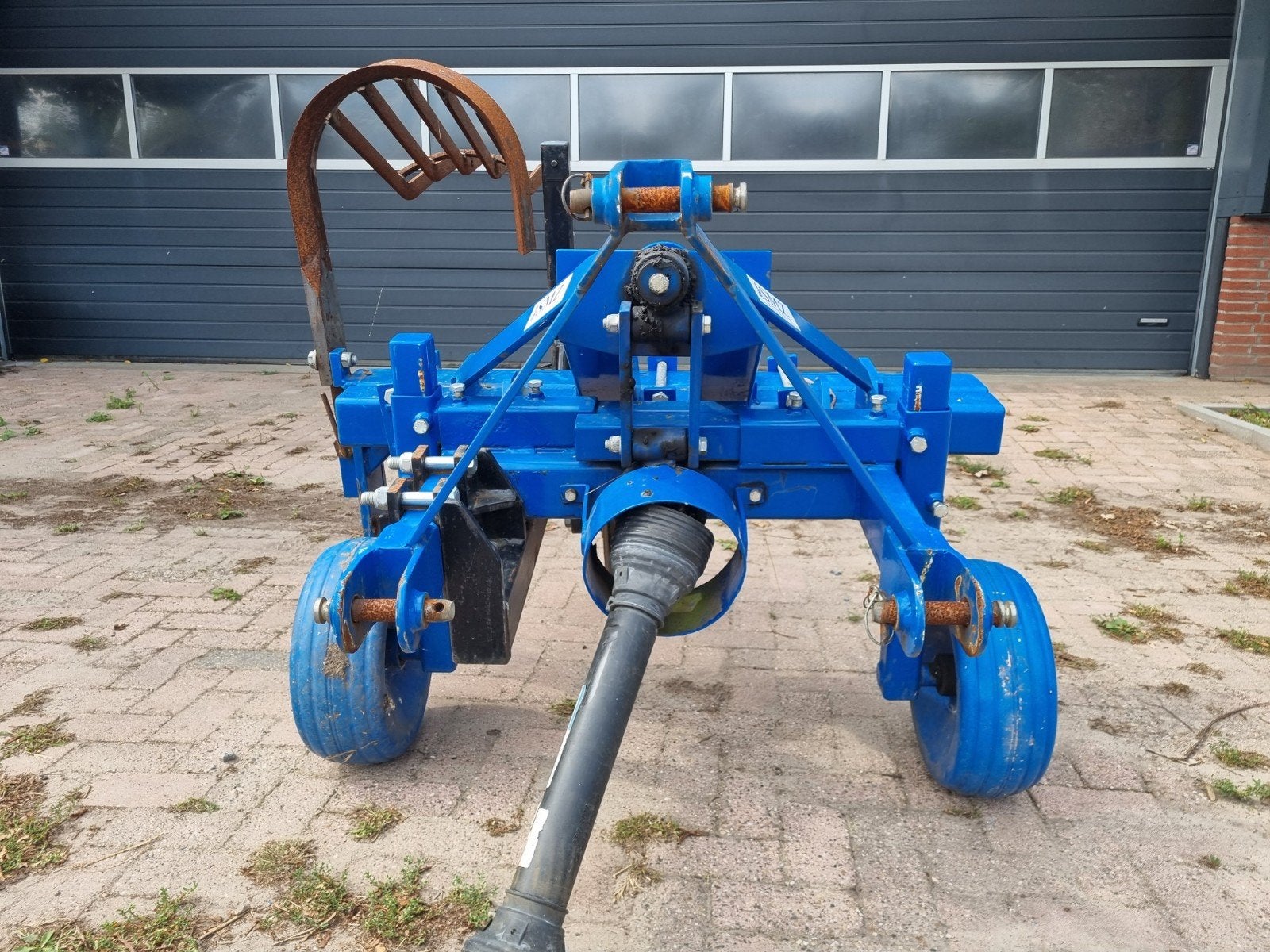 Combiro rooimachine met twee rooimessen en kouterschijf, Ophalen, Boomteelt, Oogstmachine