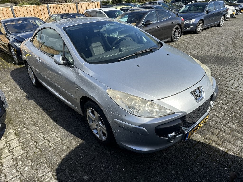 Peugeot 307 CC 2.0-16V ️ BROKEN TIMING BELT ️ *SPO, Auto's, Peugeot, Voorwielaandrijving, Stof, Gebruikt, Zwart