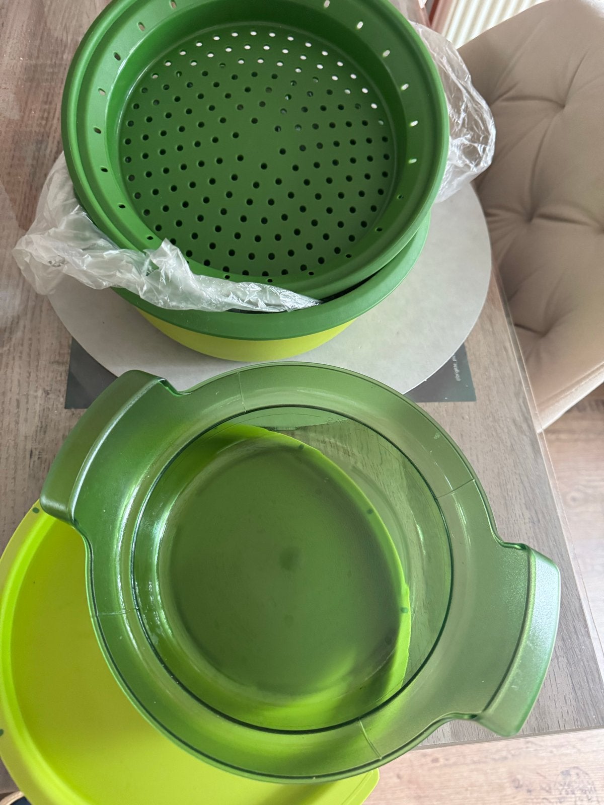 Nieuwe Tupperware magnetron stoofpan, Ophalen of Verzenden, Nieuw, Groen, Overige typen