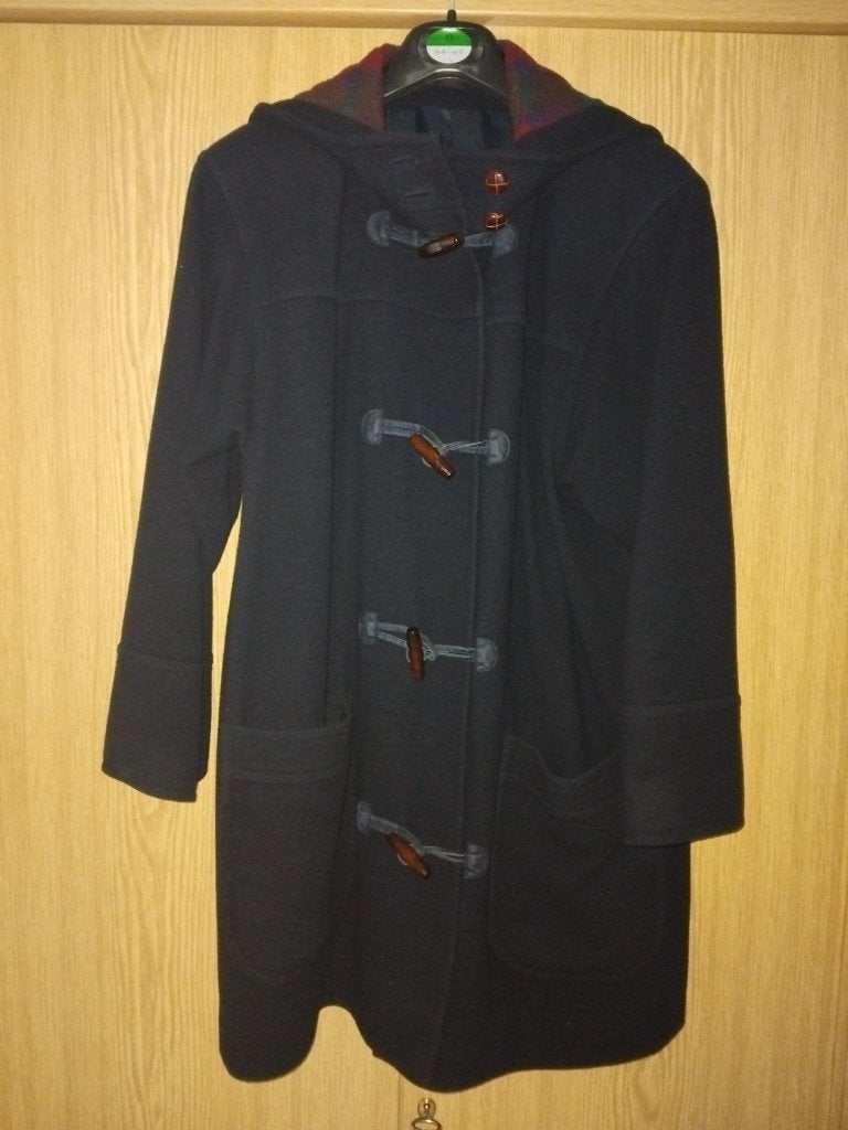 Donkerblauwe houtje touwtje jas met capuchon – nieuw, Ophalen of Verzenden, Nieuw, Maat 38/40 (M), Blauw