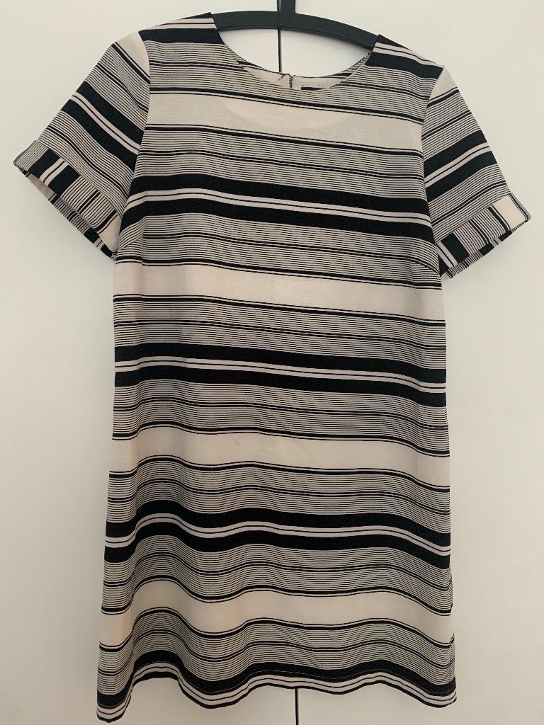 Dorothy Perkins jurk, Zwart, Zo goed als nieuw, Dorothy Perkins, Onder de knie