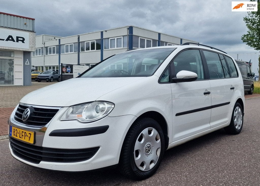Volkswagen Touran 1.4 TSI Trendline AUTOMAAT NAVI PSENSOR CR, Auto's, Volkswagen, Euro 5, Gebruikt, 4 cilinders, 150 pk