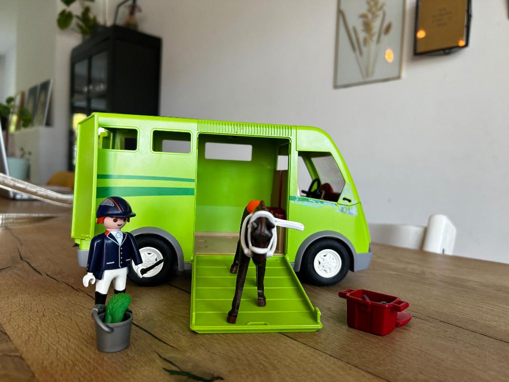 Playmobil paardenvrachtwagen / trailer 6928, Ophalen, Zo goed als nieuw, Complete set