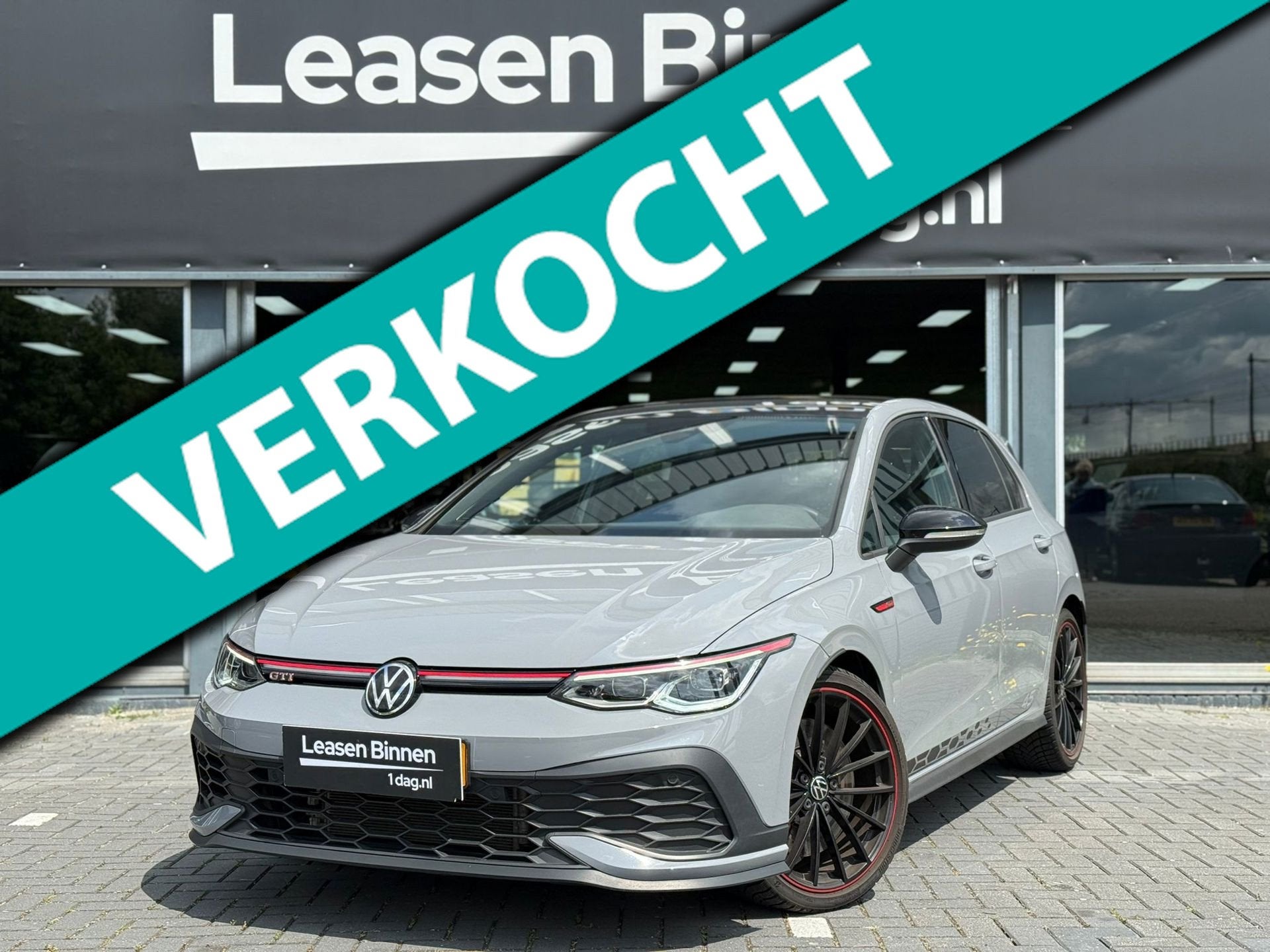 Volkswagen Golf 2.0 TSI GTI CLUBSPORT 45 Jahre IQ|PANO|AKRA|, Dealer onderhouden, Gebruikt, Zwart, 4 cilinders