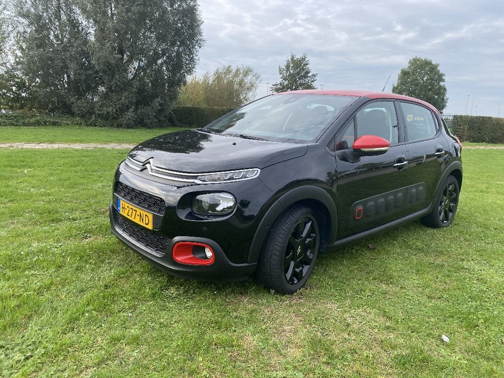 Zwarte Citroën C3 Puretech aut.  '20 vele opties 1e eigenaar, Electronic Stability Program (ESP), 1199 cc, 450 kg, Origineel Nederlands