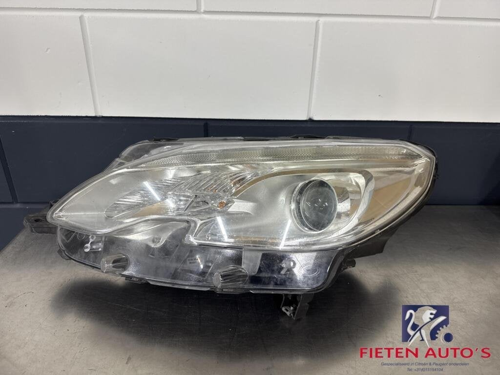Koplamp origineel links Peugeot 2008 I('13-'16) 9677810180, Gebruikt, Ophalen of Verzenden, Peugeot