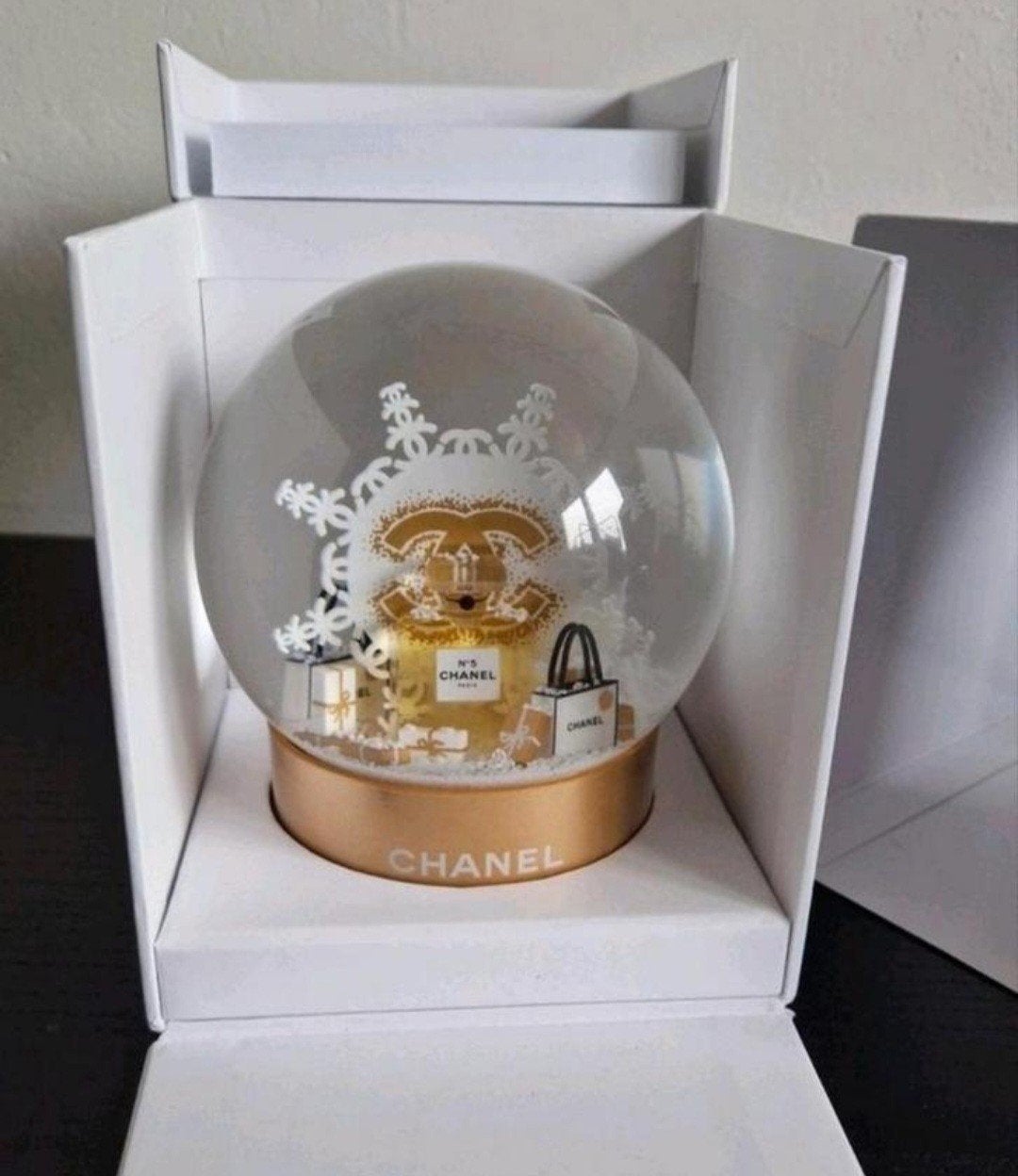 Chanel unieke snowglobe origineel., Verzenden, Nieuw, Overige typen, Gevuld