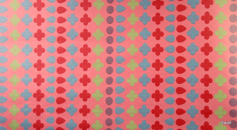 11282 Roze vintage kinderbehang vol kleur en grafiek swiet, Ophalen of Verzenden, Minder dan 10 m², Roze