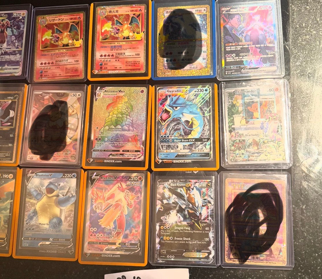 Pokémon kaarten collectie - Charizard, Pikachu, Gyarados, Ophalen of Verzenden, Zo goed als nieuw, Meerdere kaarten