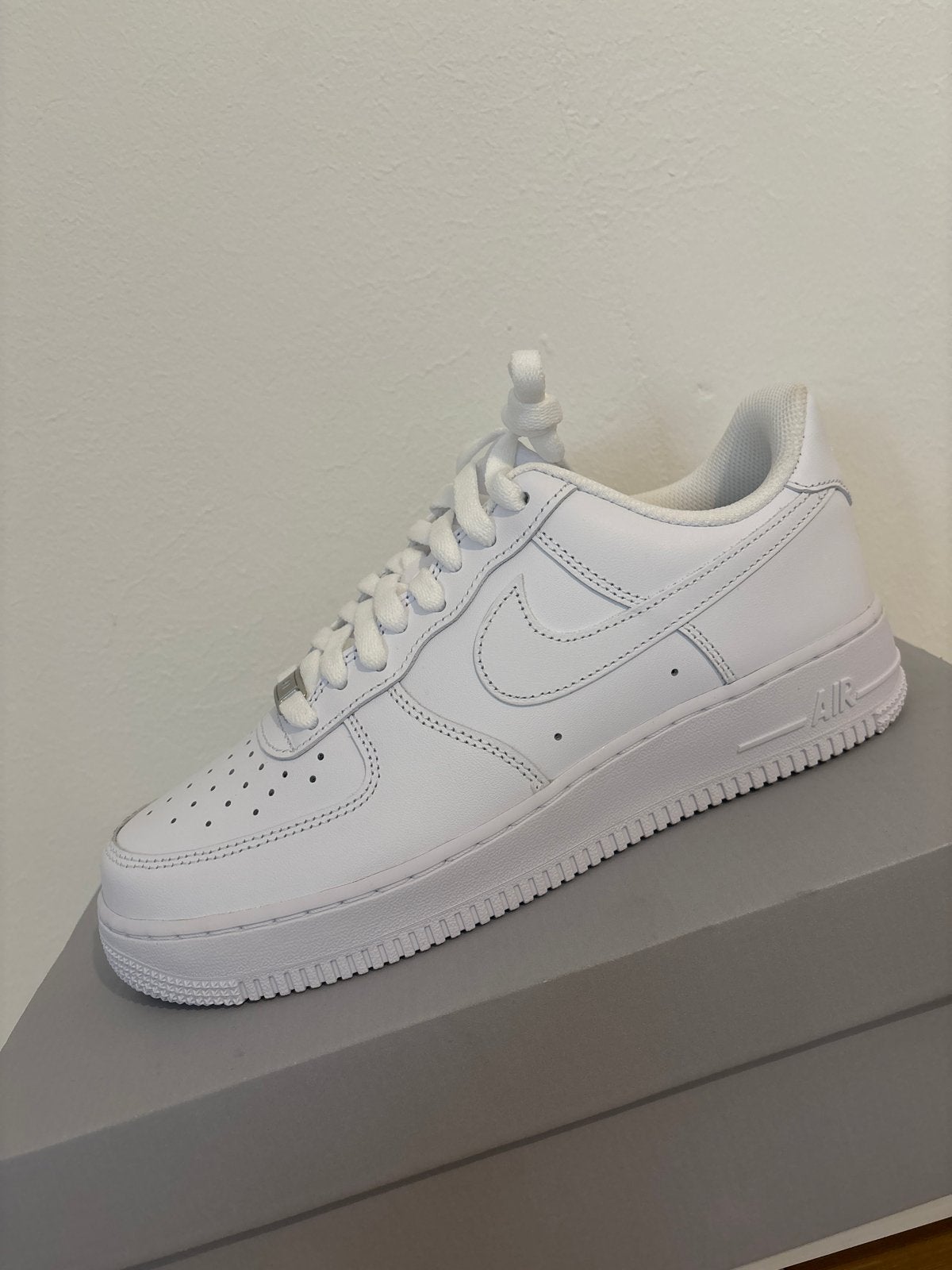 Nike Air Force 1 '07 - Nieuw in doos, Kleding | Heren, Schoenen, Wit, Nieuw, Ophalen of Verzenden, Sneakers of Gympen
