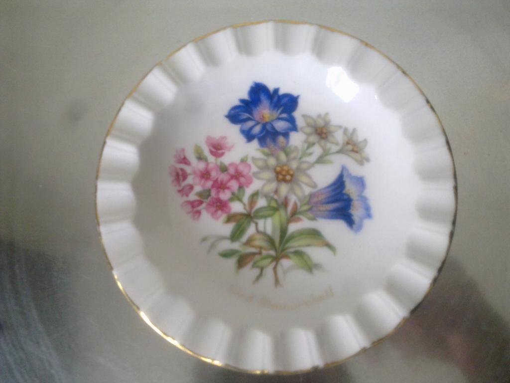 Bavaria schumann arzberg bonbon schaaltje asbak bloemen, Ophalen of Verzenden