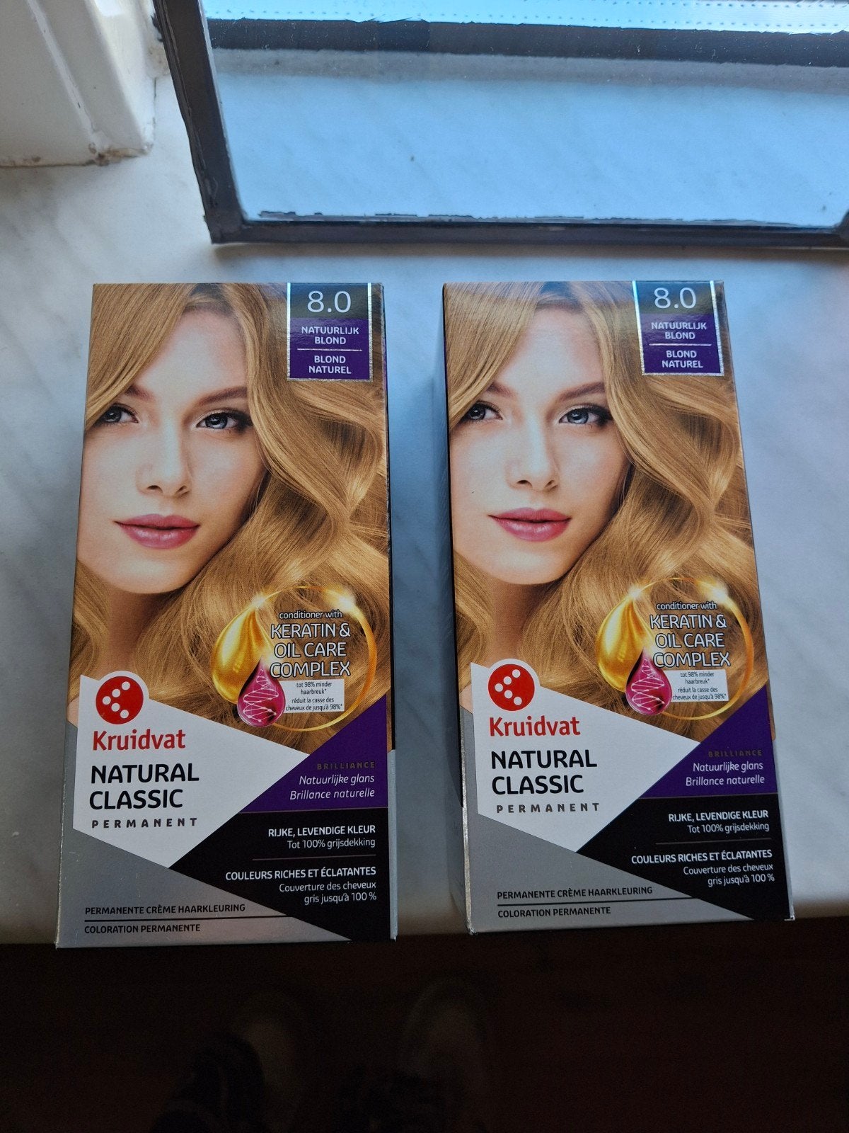 permanente creme haarkleuring natuurlijk blond., Sieraden, Tassen en Uiterlijk, Uiterlijk | Haarverzorging, Ophalen of Verzenden