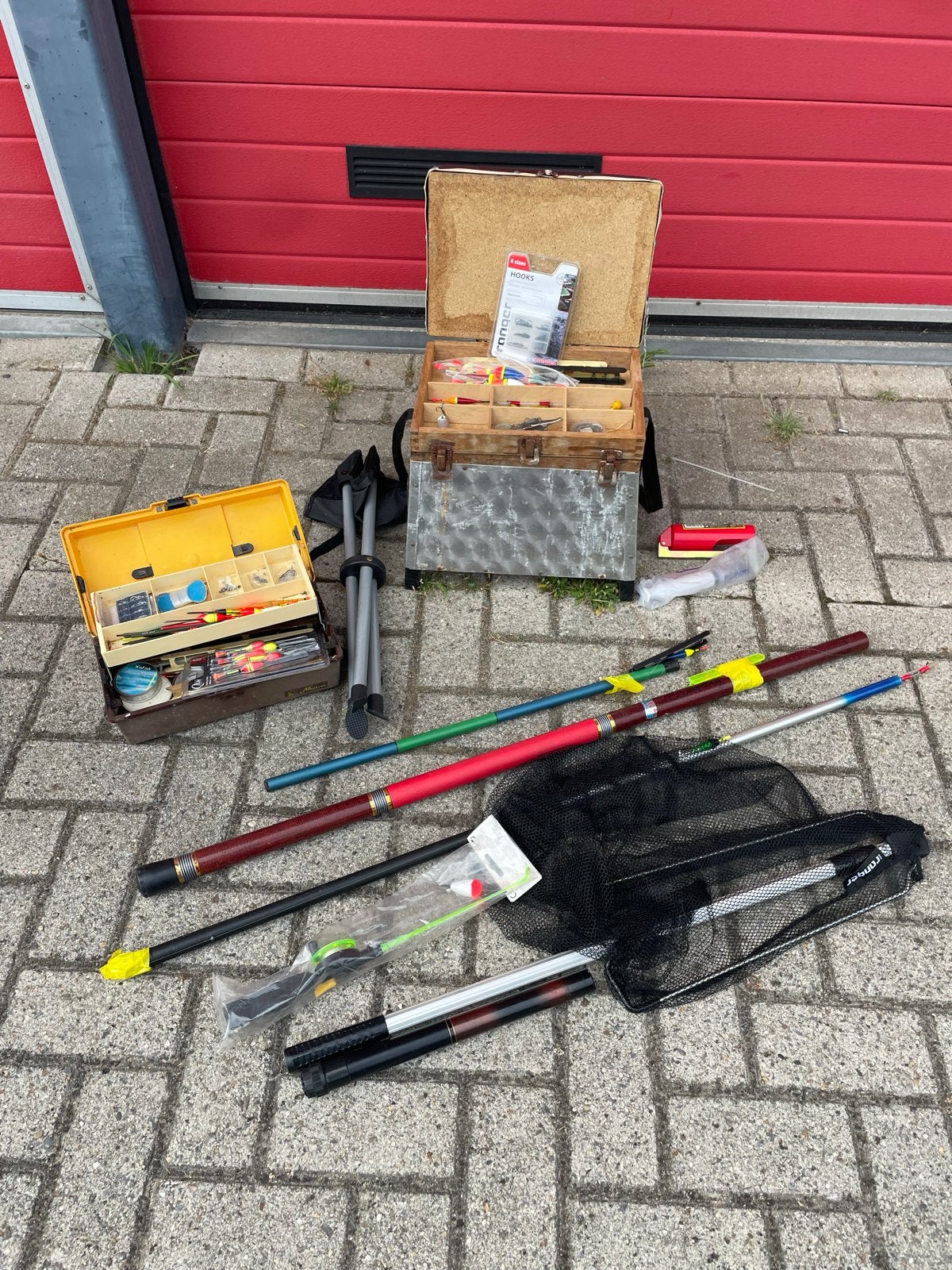 Ontspullen !!! visuitrusting met hengels, net en accessoires, Ophalen, Gebruikt, Complete hengel