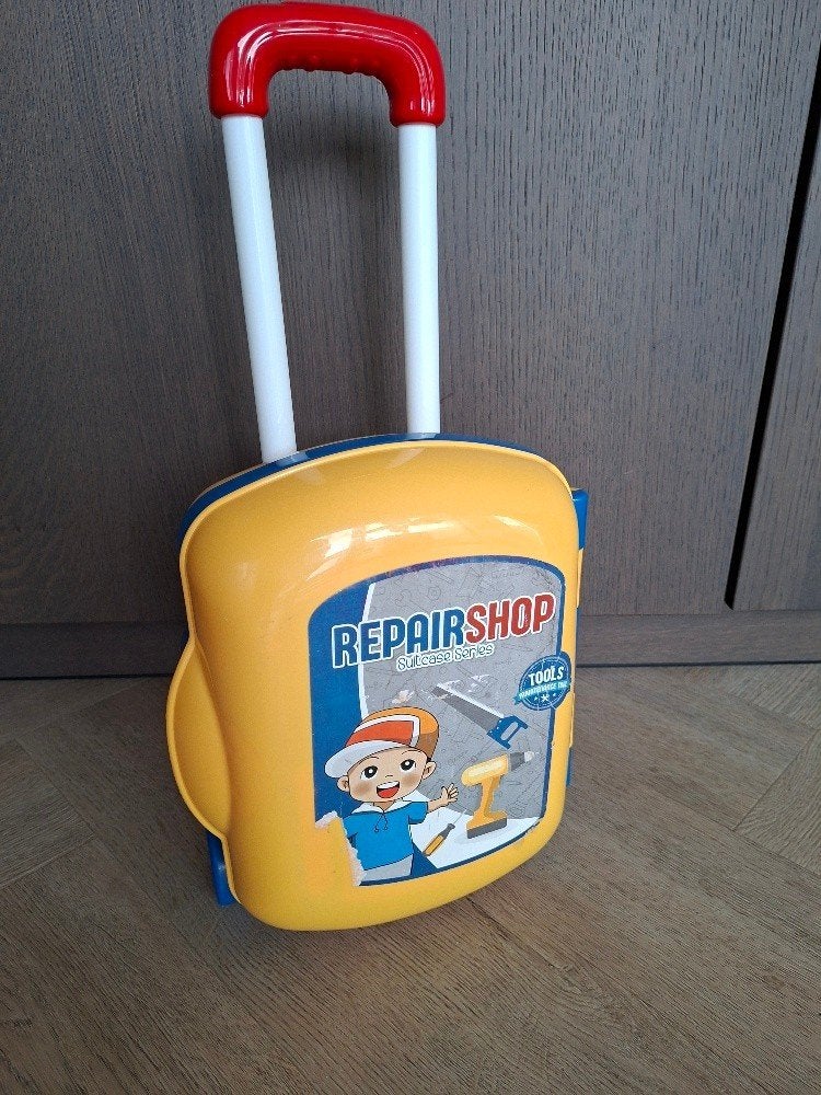 gevulde kunststof kinder trolley, Ophalen of Verzenden, Zo goed als nieuw