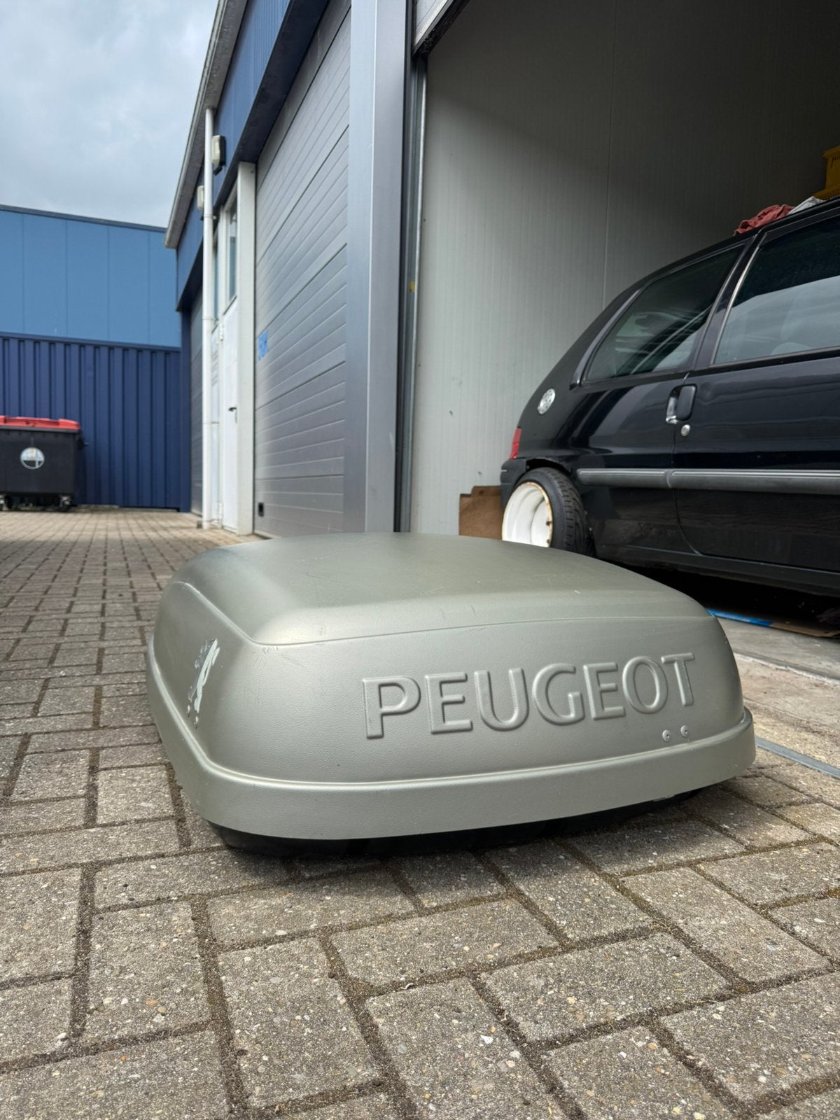 Orginele Peugeot Dakkoffer, Ophalen, Gebruikt