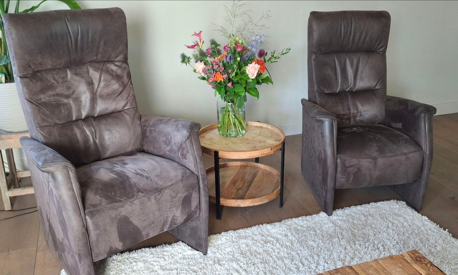 Twee comfortabele relaxfauteuils - Bruin, Ophalen, Gebruikt, Stof, 50 tot 75 cm
