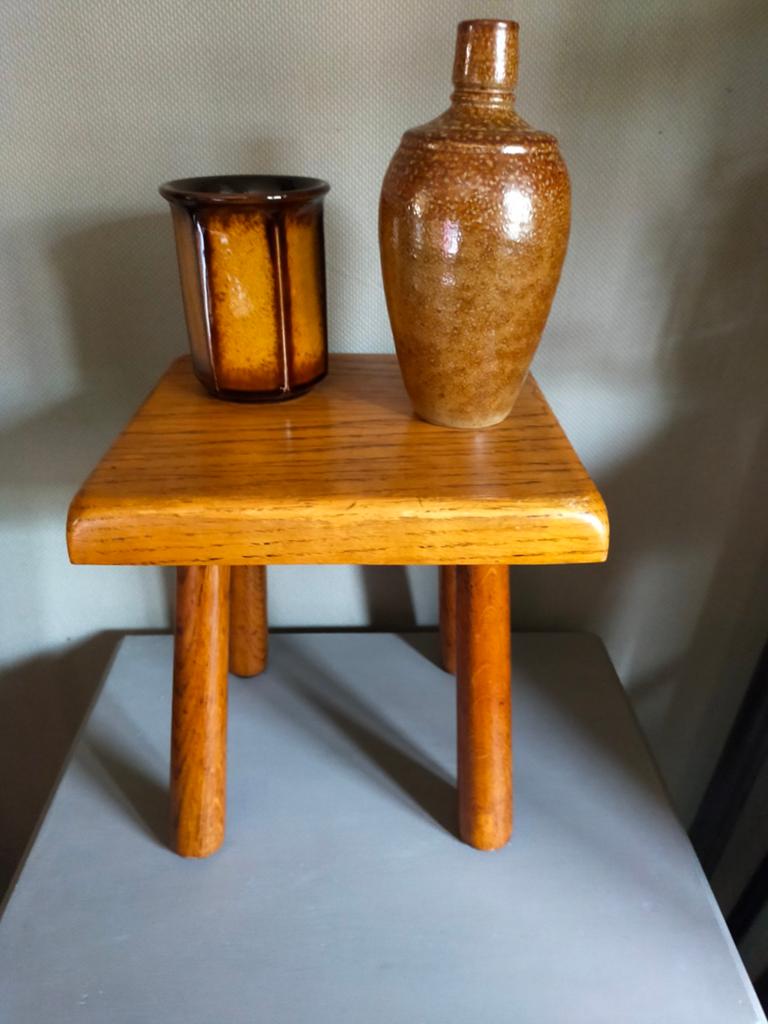 Vintage massief houten krukje plantentafeltje, Verzamelen, Retro, Ophalen, Huis en Inrichting