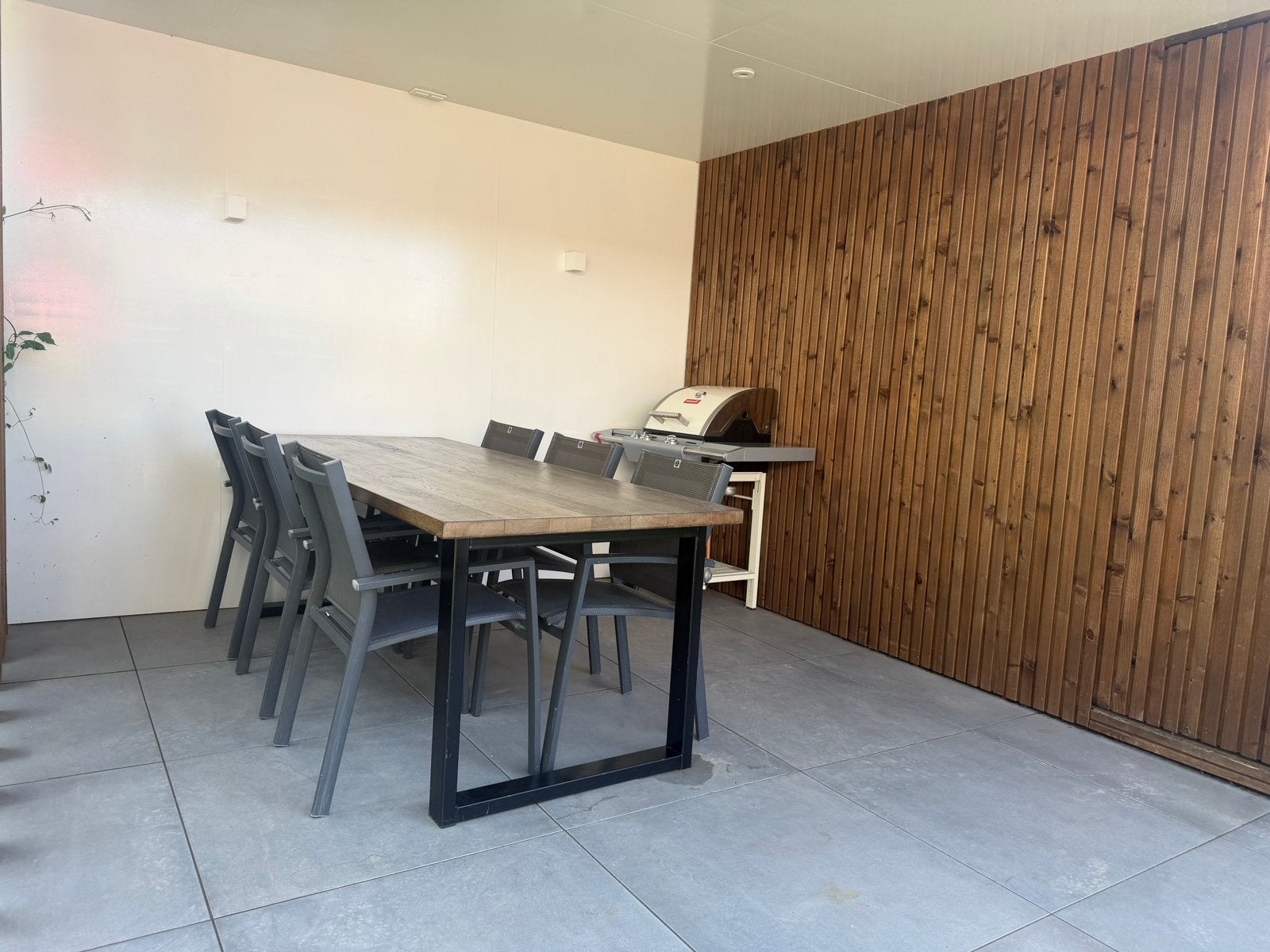 Eikenhouten eettafel met 6 stapelbare stoelen, Ophalen, Gebruikt, Rechthoekig, Hout