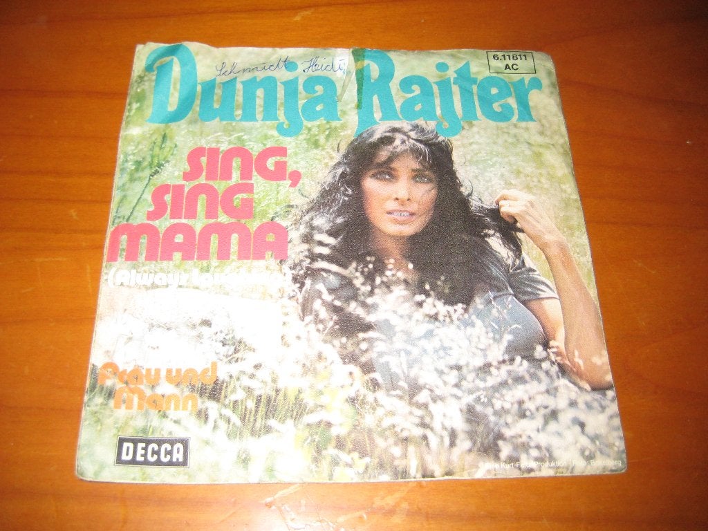 Dunja Raiter: Sing sing Mama, Ophalen of Verzenden, Zo goed als nieuw, Nederlandstalig