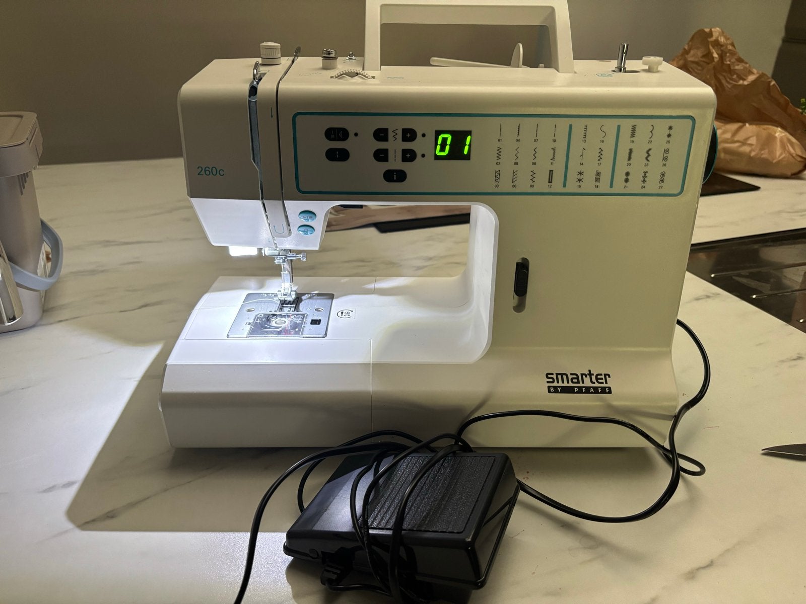 Pfaff Smarter 260c Naaimachine - Zo goed als nieuw, Hobby en Vrije tijd, Naaimachines en Toebehoren, Ophalen, Zo goed als nieuw