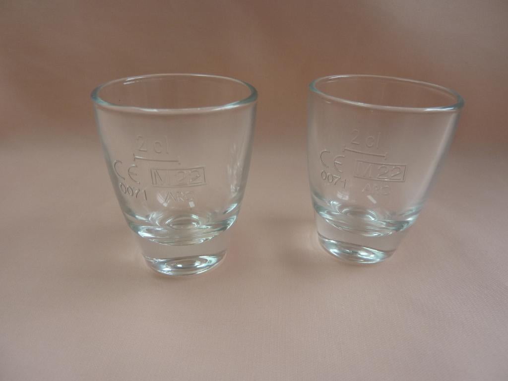 verschillende borrelglaasjes / shot glaasjes, Verzamelen, Glas en Borrelglaasjes, Ophalen of Verzenden, Zo goed als nieuw, Borrel- of Shotglas