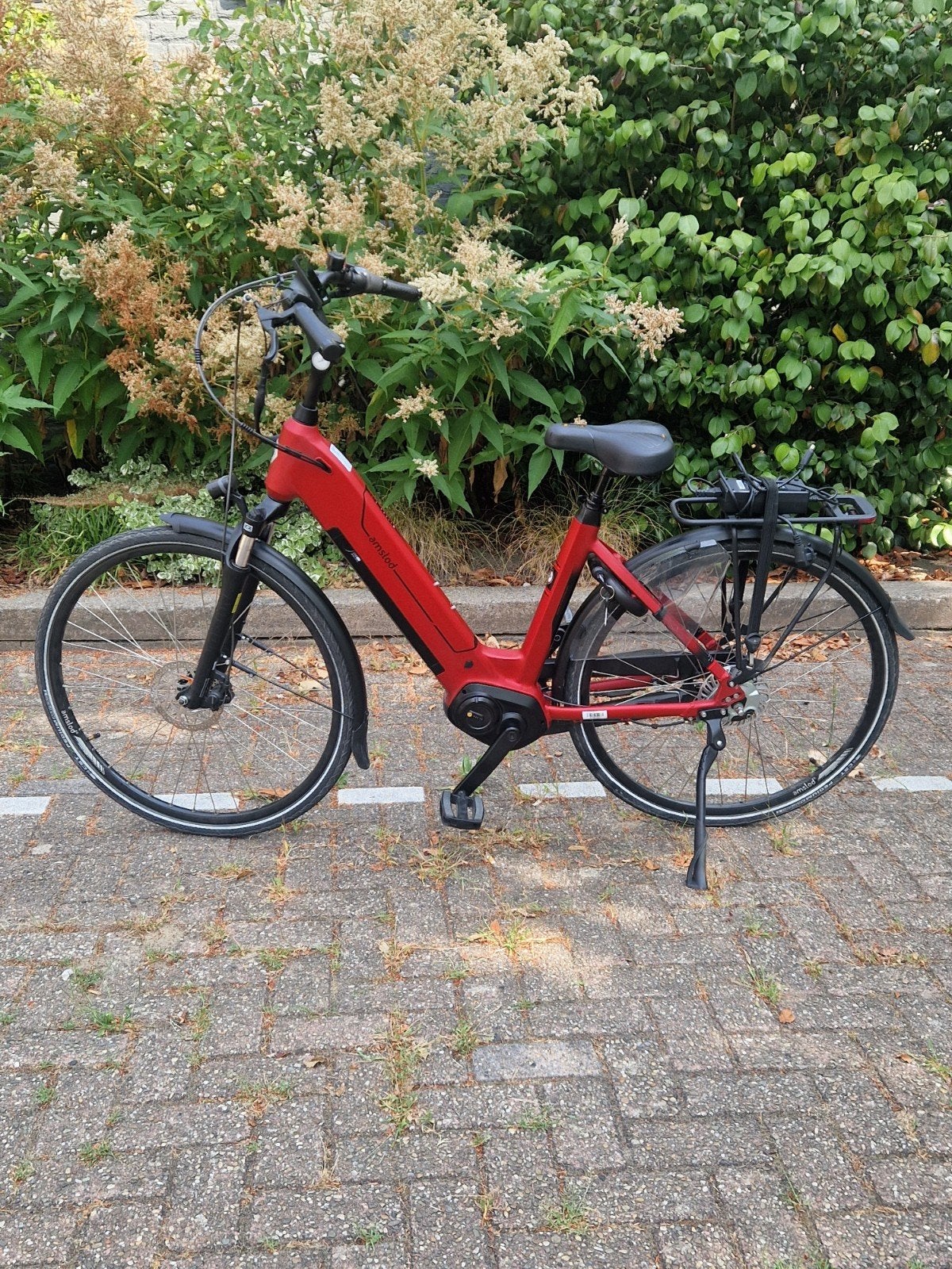 amslod Milton E-MV middenmotor 2024, Zo goed als nieuw, 51 tot 55 cm, 50 km per accu of meer, Ophalen