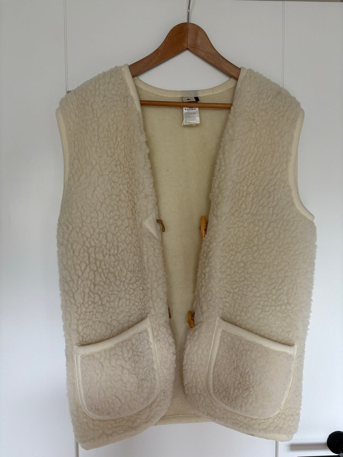 Alwero wollen bodywarmer, maat L, crème, Kleding | Dames, Bodywarmers, Ophalen of Verzenden, Zo goed als nieuw, Maat 42/44 (L)