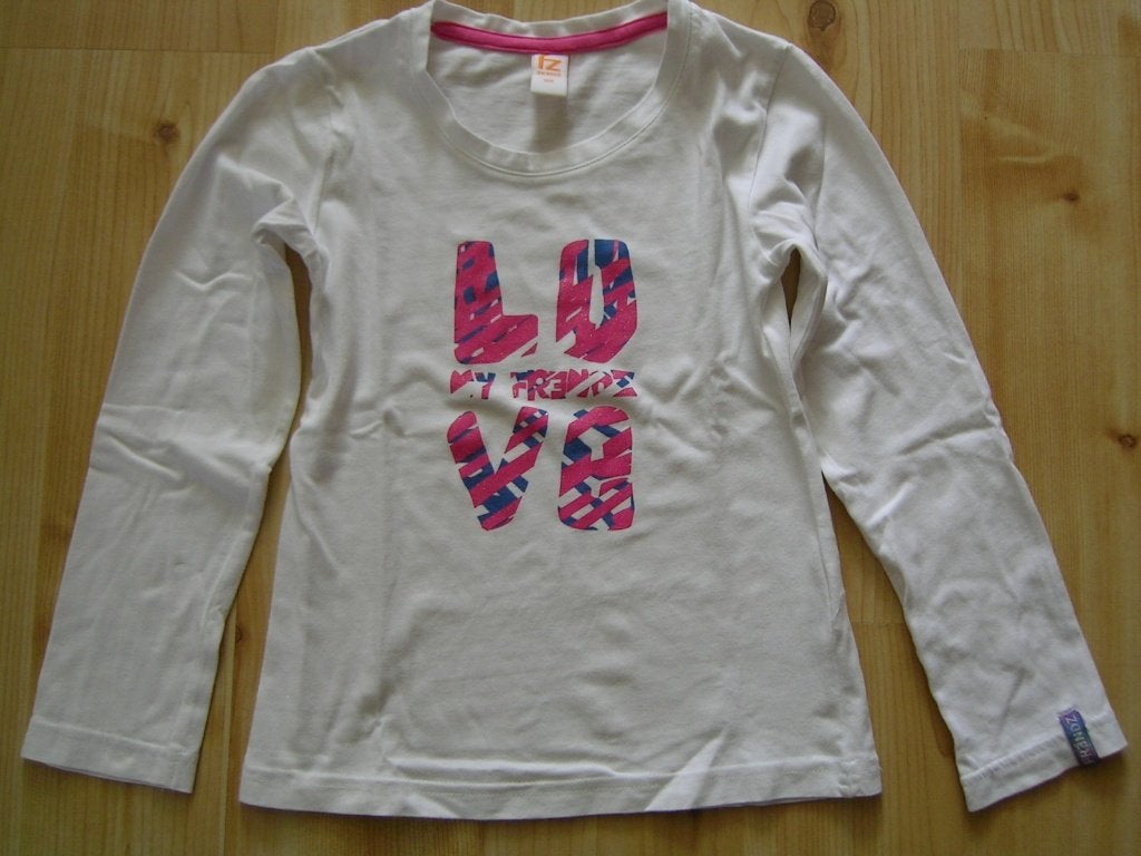 FRENDZ (v&d) shirtje wit met blauw/roze letters 122, Meisje, Frendz, Ophalen of Verzenden, Zo goed als nieuw