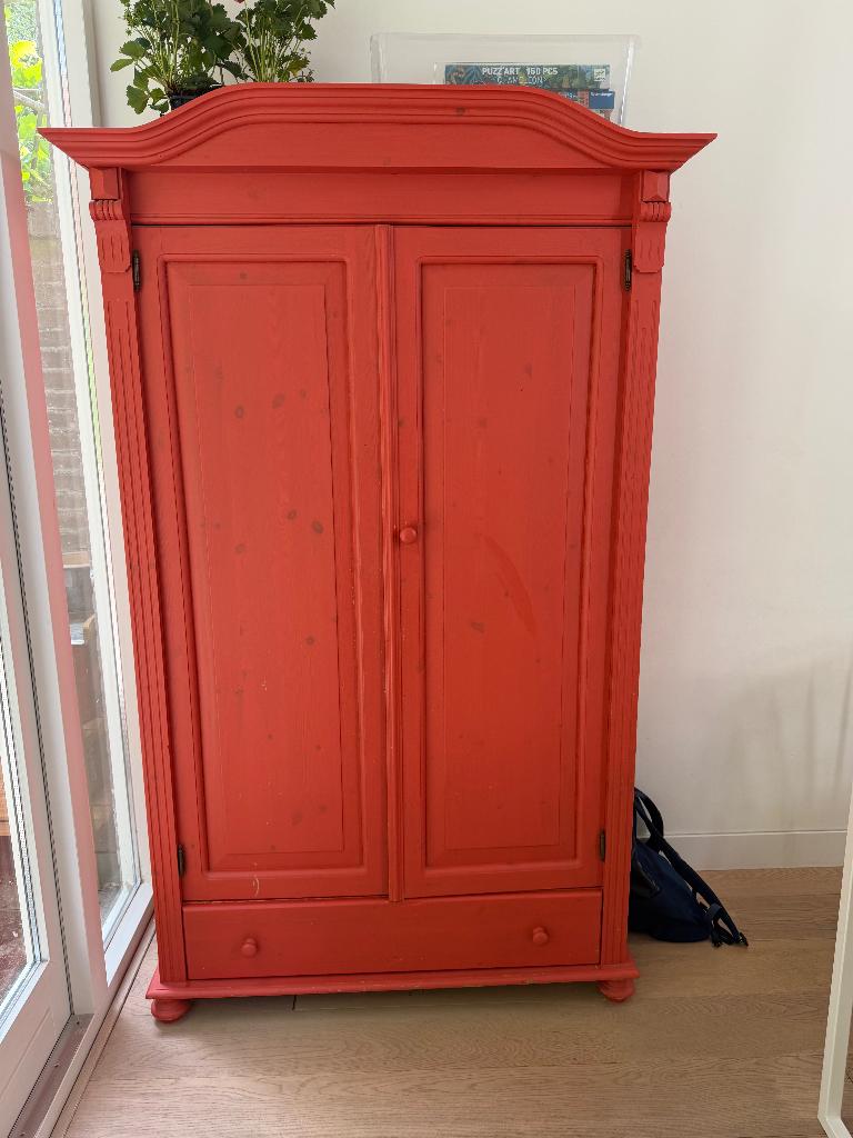 Antiek grenen kast - terracotta, Ophalen