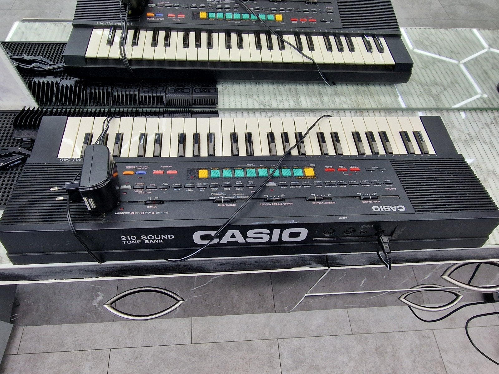 Casio MT-540 Keyboard - Zo goed als nieuw, Muziek en Instrumenten, Ophalen of Verzenden