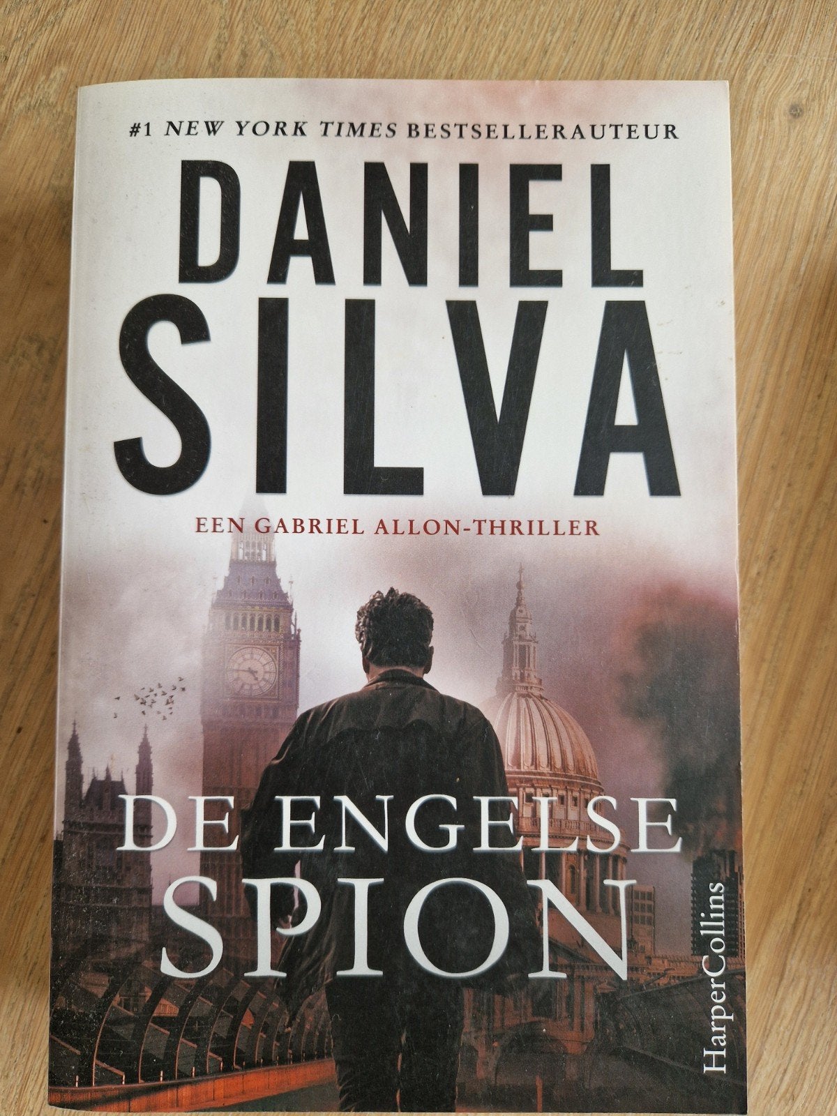 De Engelse Spion - Daniel Silva (Gabriel Allon-thriller), Ophalen of Verzenden, Zo goed als nieuw, Daniel Silva, Wereld overig