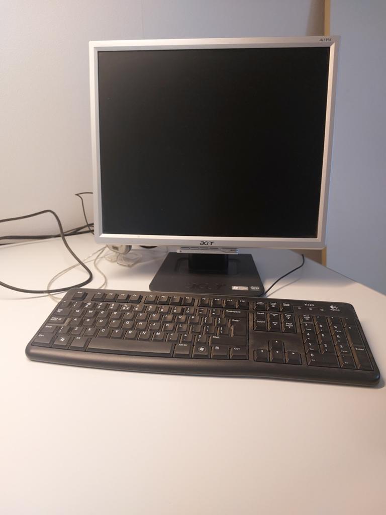 Acer Monitor met Toetsenbord - Ideaal voor Thuiswerk/Studie, Computers en Software, Monitoren, Ophalen, Kantelbaar, 60 Hz of minder