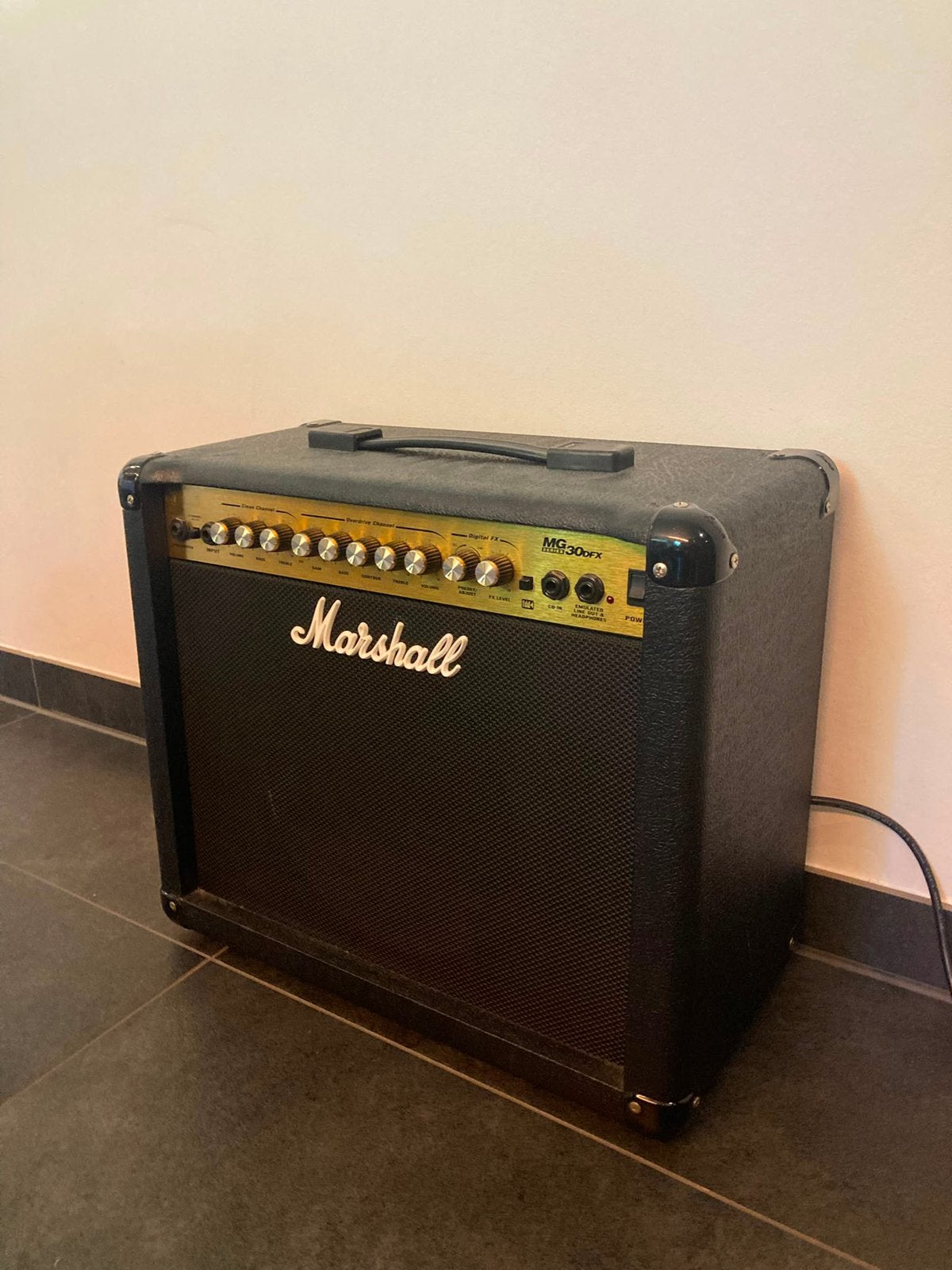 Marshall MG30DFX Gitaar versterker - 80 Watt, Muziek en Instrumenten, Versterkers | Bas en Gitaar, Ophalen, Zo goed als nieuw