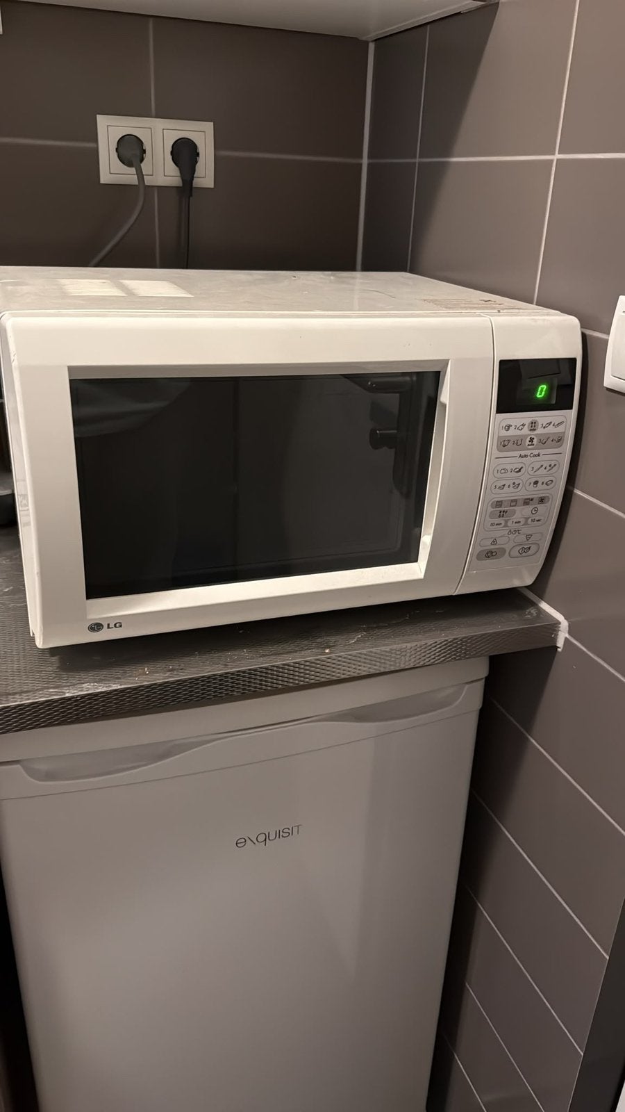 Lg microwave, Ophalen of Verzenden, Zo goed als nieuw, Minder dan 45 cm
