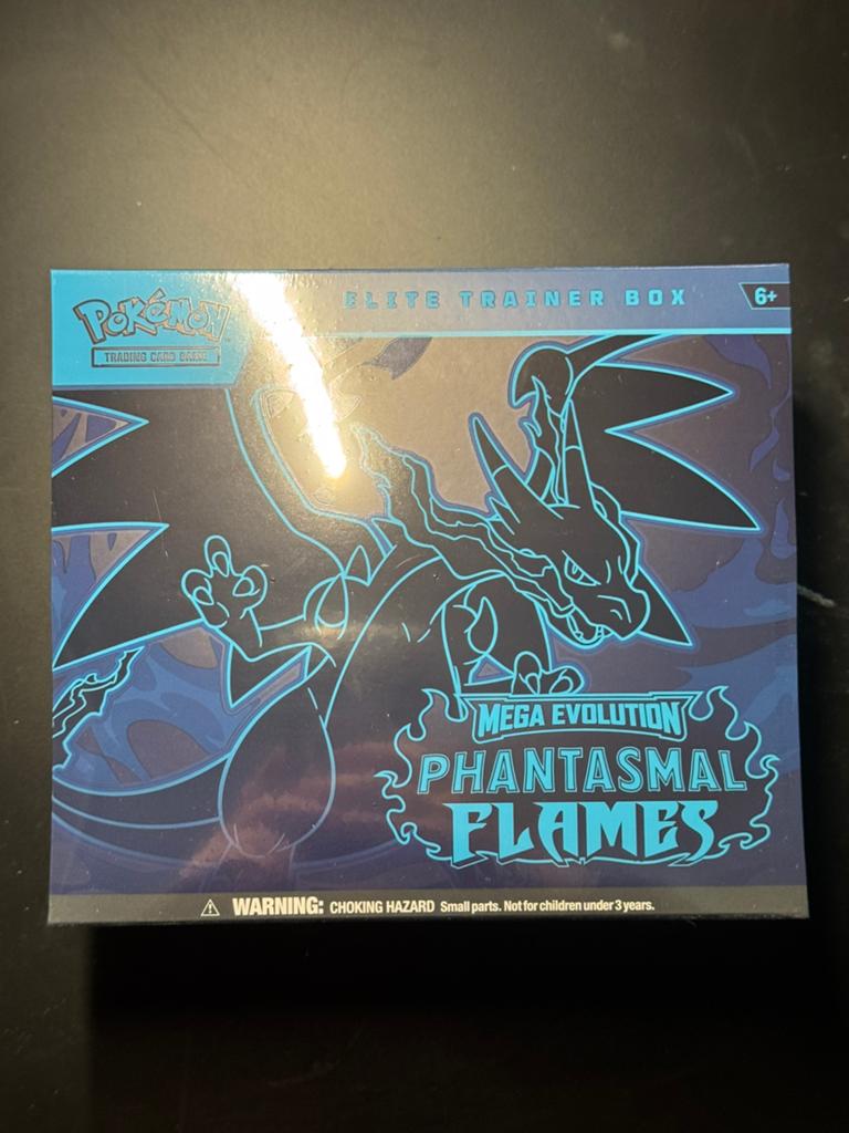 Phantasmal Flames Elite Trainer Box, Ophalen of Verzenden, Zo goed als nieuw, Boosterbox