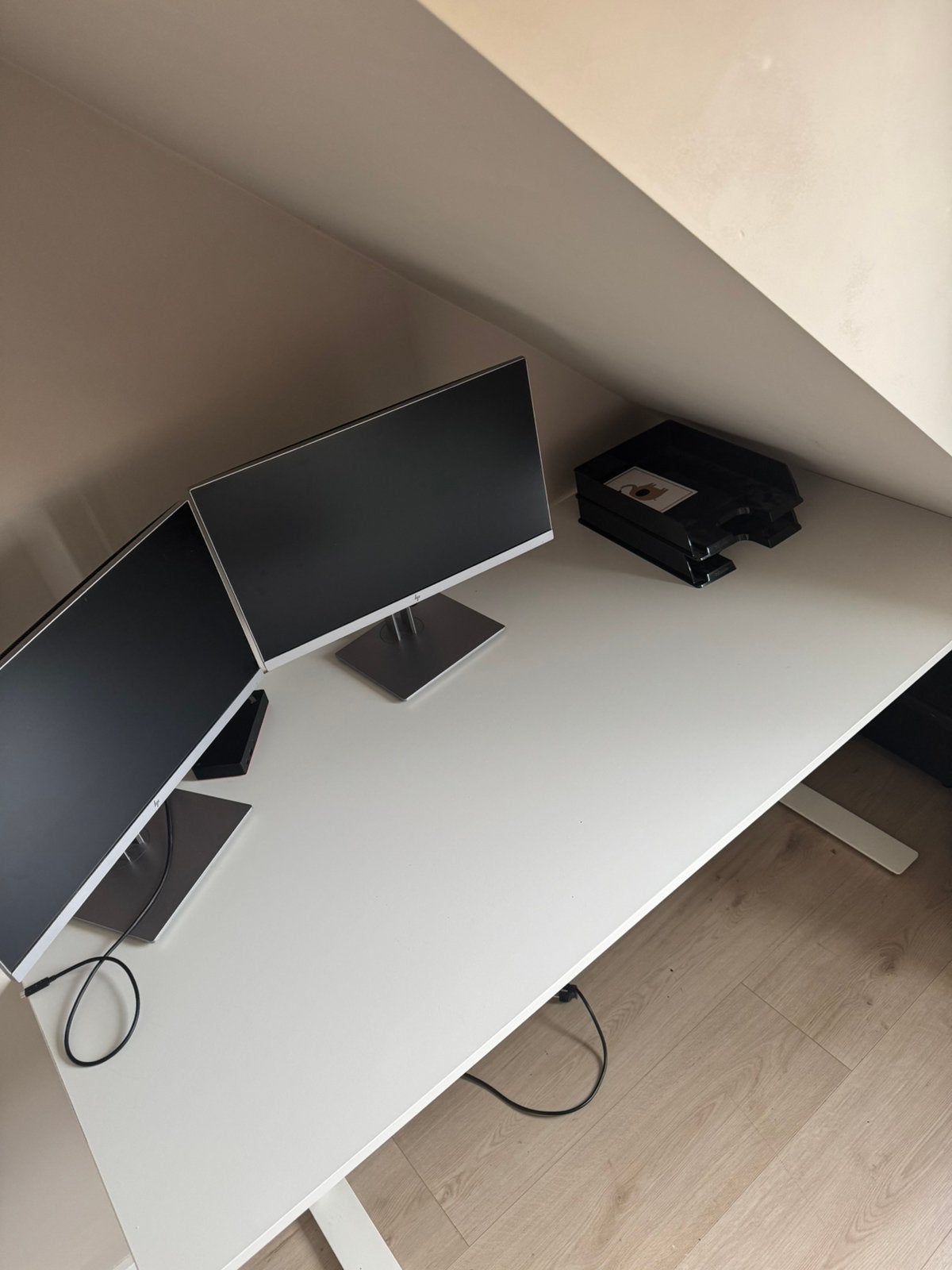Zit-sta bureau 180x60 in nette staat, Computers en Software, Monitoren, Ophalen, Zo goed als nieuw, In hoogte verstelbaar