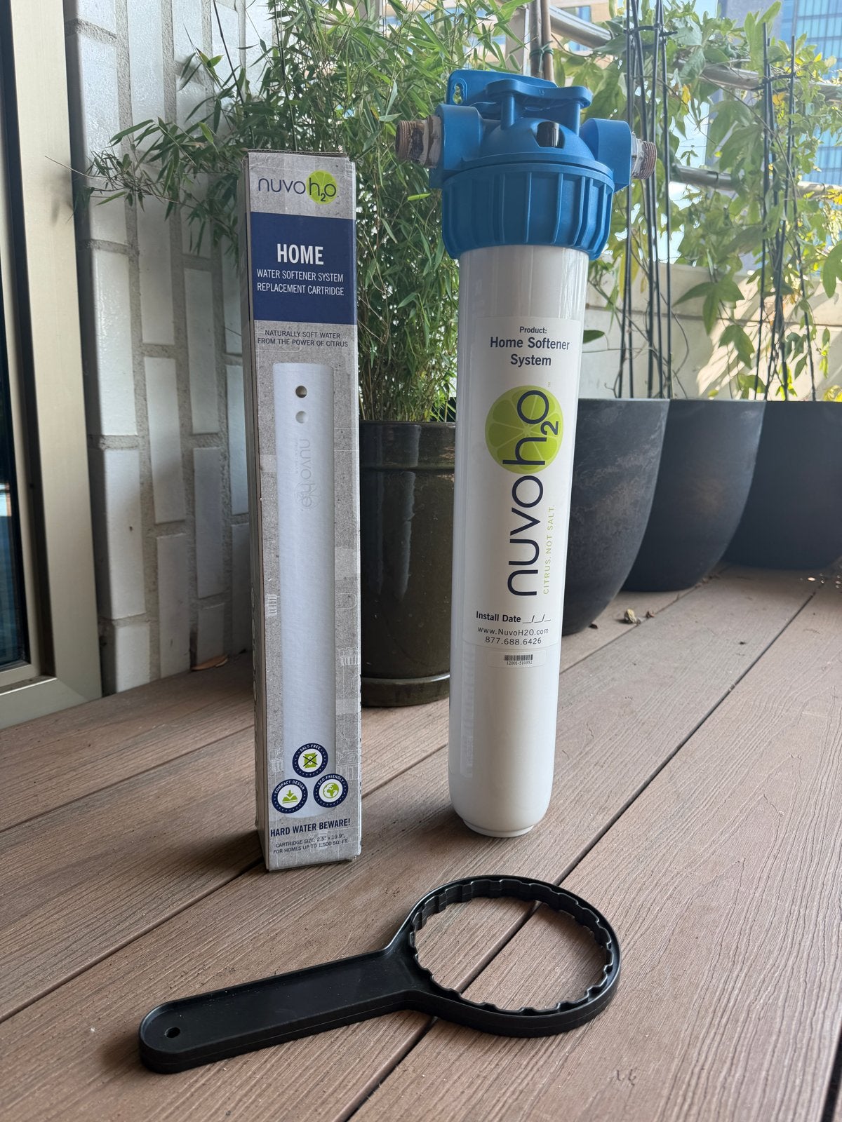 NuvoH2O Home waterontharder met vervangingscartridge, Ophalen of Verzenden, Gebruikt