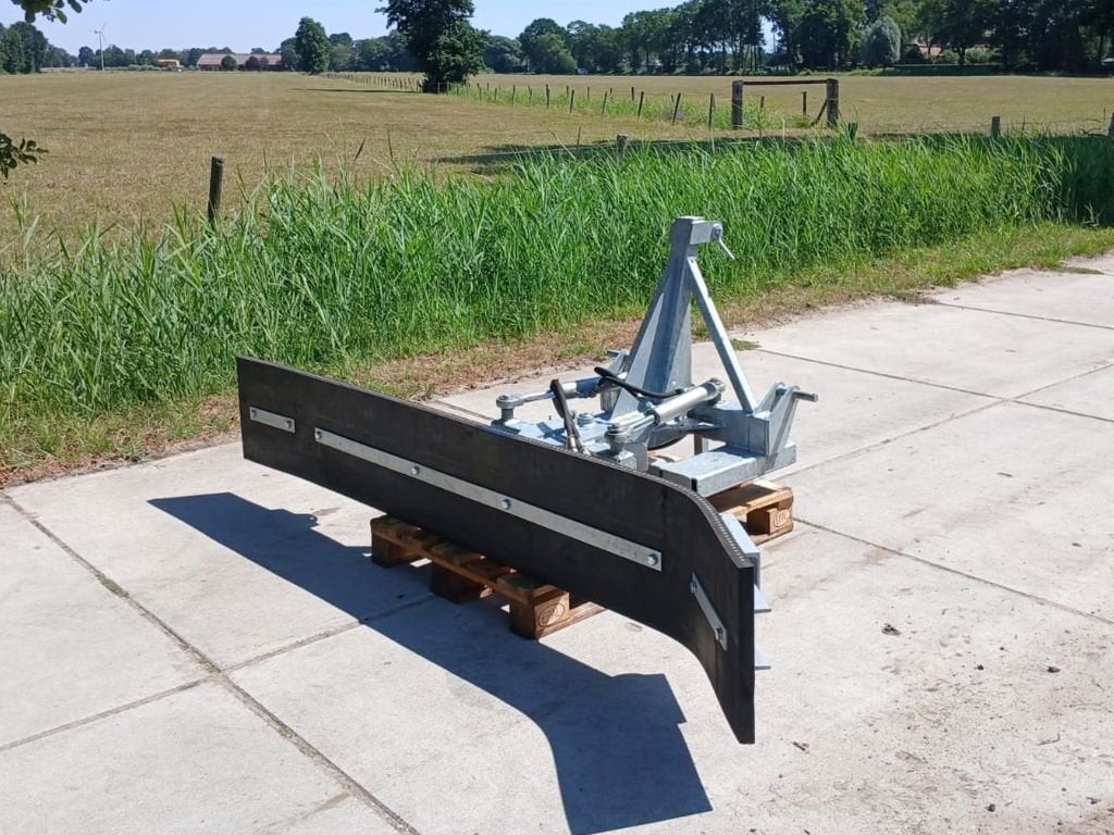 Rubberschuif 2.70m hydraulisch zwenkbaar, Wiellader of Shovel
