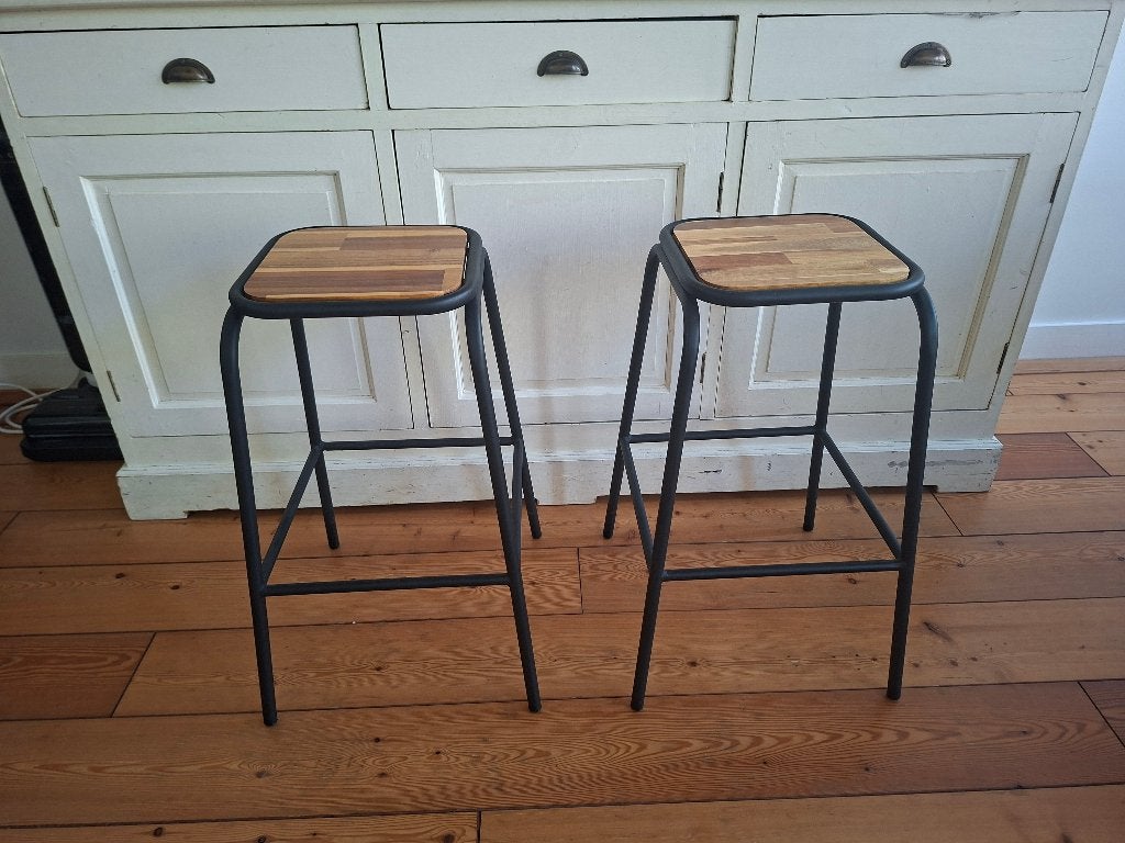 Set of 2 Hiba Bar Stools, 2 krukken, Ophalen, Hout, 60 tot 90 cm