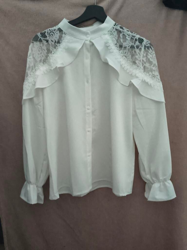 LUZABELLE blouse S/M met kant, Wit, Zo goed als nieuw, Maat 36 (S), LUZABELLE