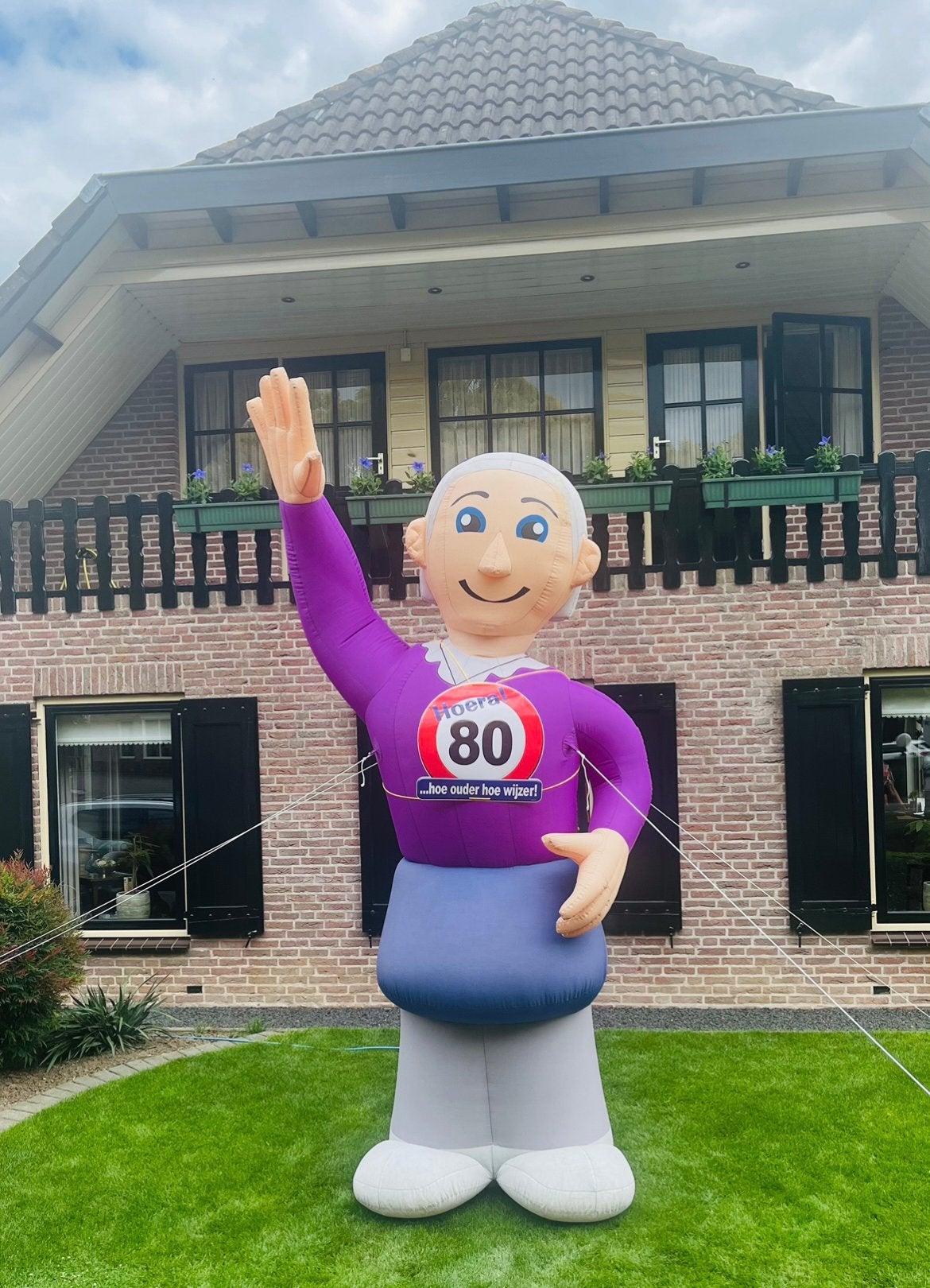 Opblaaspop sarah 50 jaar te huur, Ophalen, Zo goed als nieuw, Abraham of Sarah
