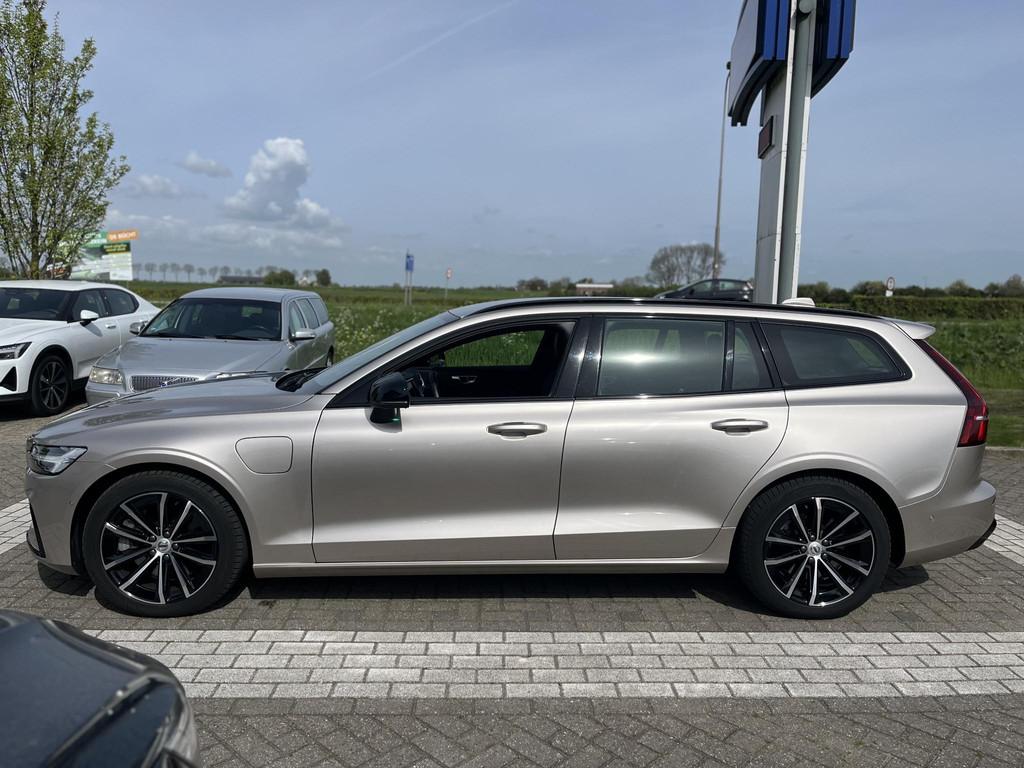 Volvo V60 T6 Plug-in hybrid AWD Plus Dark | 360 Graden Camer, Auto's, Volvo, Automaat, 12 maanden, Gebruikt, Euro 6