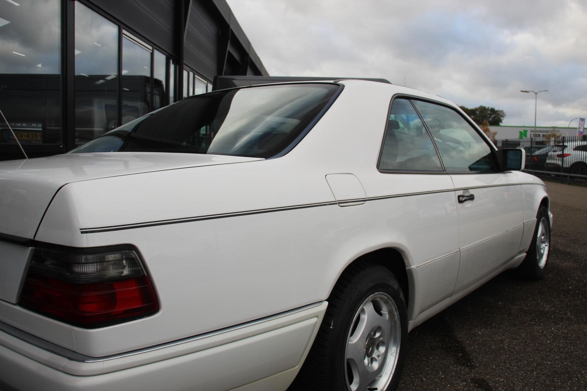 Mercedes-Benz 200-serie 200-500 (W124) 220 CE Automaat, ORIG, foto 6